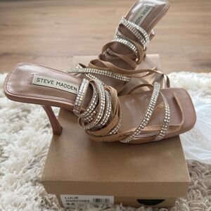 Steve Madden Tie Up Heels